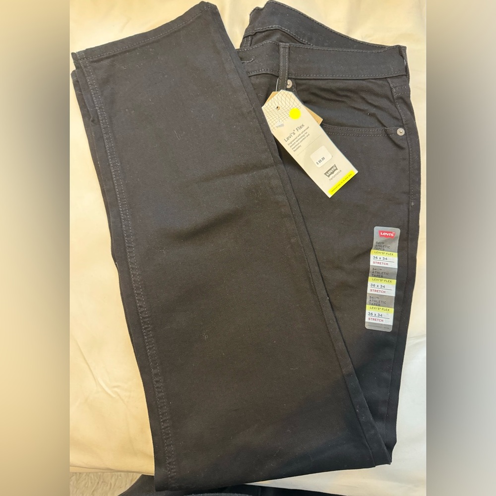 Levi’s 541 Black Jeans 👖. 36x34. Levi Strauss & CO.